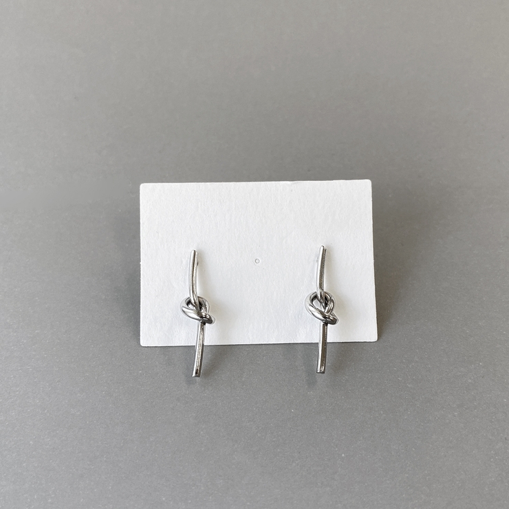 シルバー | ノットラインバーステンレスピアス サージカルステンレス316L レディース | FACION