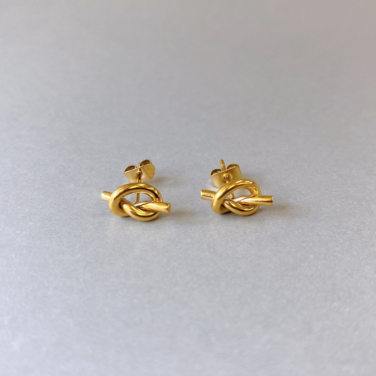 ゴールド | ノットメタルステンレススタッドピアス  サージカルステンレス316L 結び | FACION