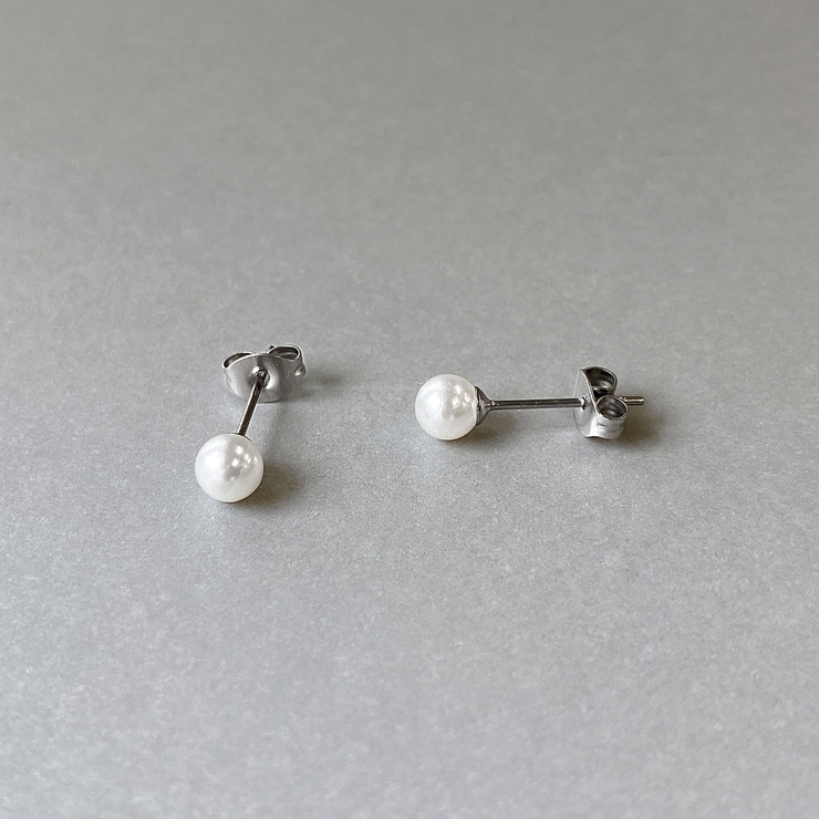 シルバー | 一粒パールステンレススタッドピアス 真珠 両耳 | FACION