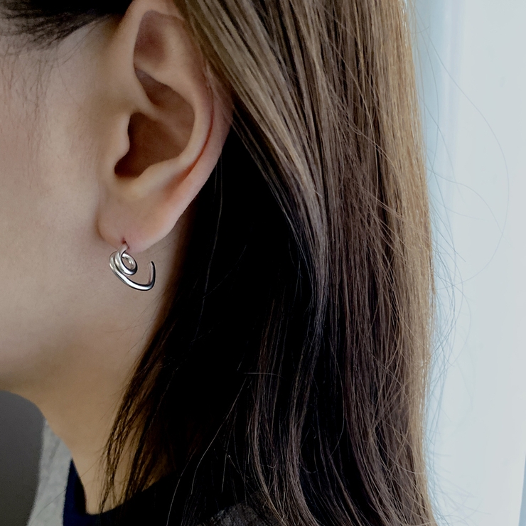 ニュアンスハートフープステンレスピアス 316L サージカルステンレス | FACION | 詳細画像6 