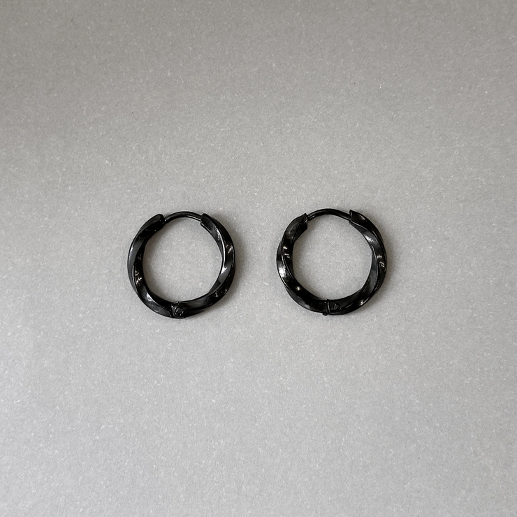 ブラック | ツイストワンタッチステンレスフープピアス 両耳用 サージカルステンレス | FACION