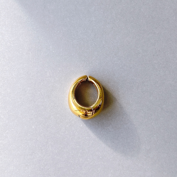 ゴールド スモール | 片耳用ドロップステンレスワンタッチフープイヤリング イヤーカフ サージカルステン… | FACION