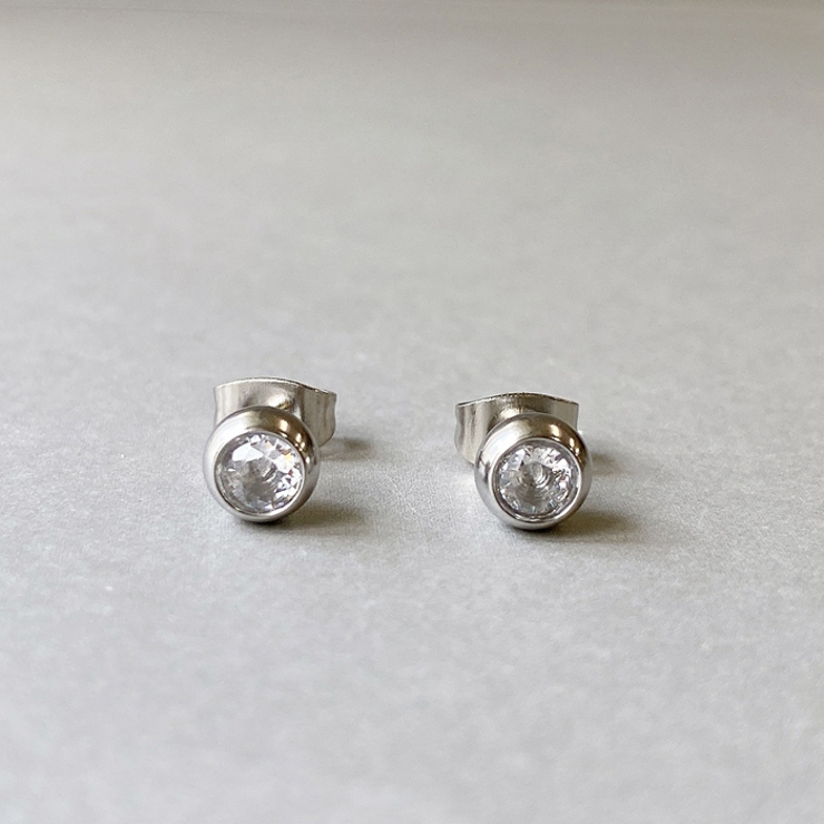 シルバー | ジルコニアラウンドステンレススタッドピアス ピアス 両耳用 | FACION