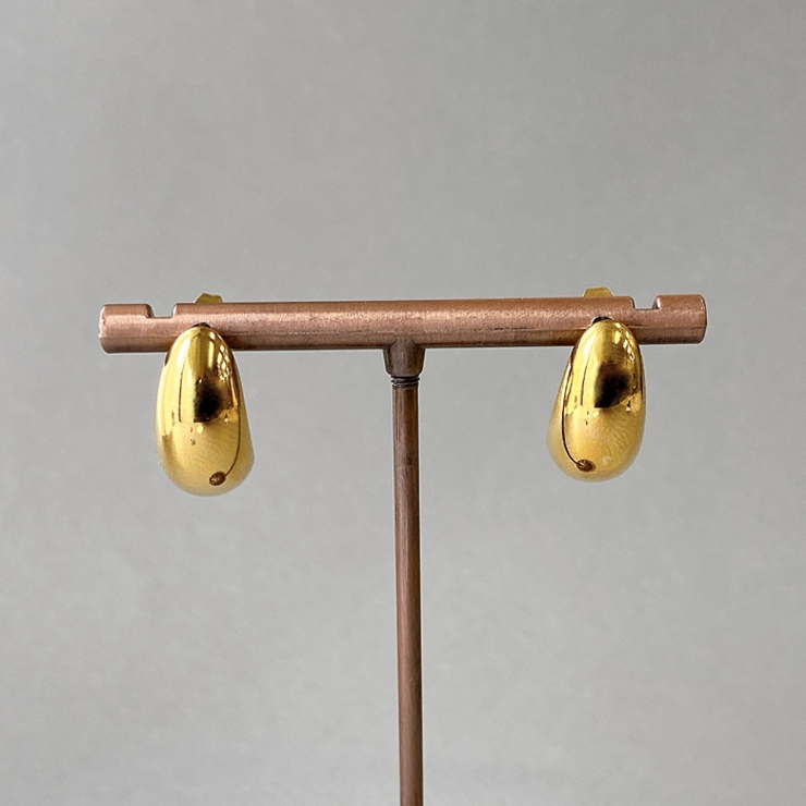 ゴールド | ドロップデザインステンレスピアス アレルギー対応 つけっぱなし | FACION