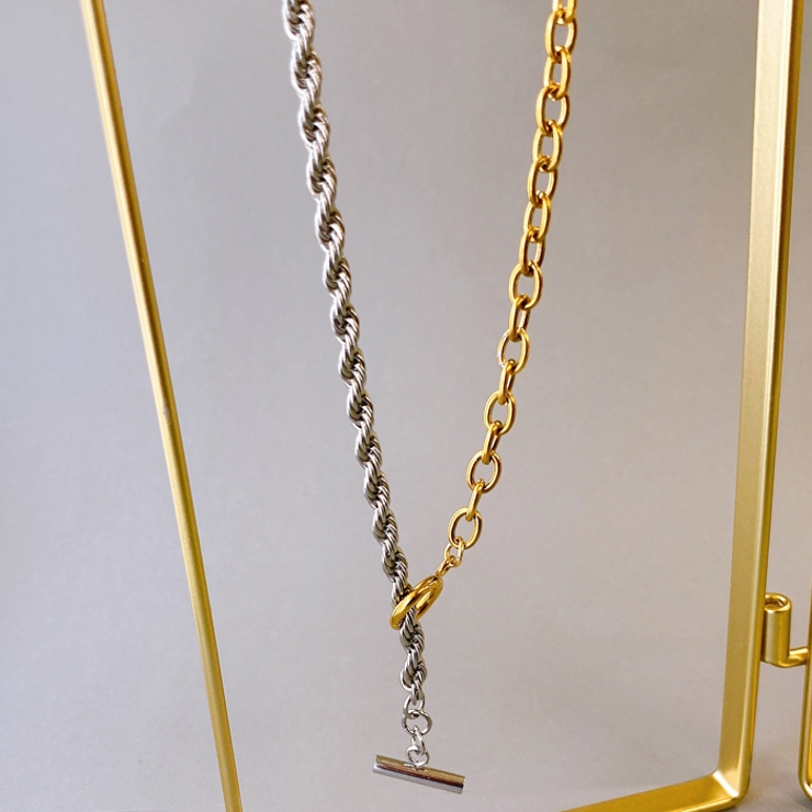 ビンテージ風ゴールドメタルネックレス　ジャンブランコフェレ メタルチューブペンダント(ネックレス) | HIROKO KOSHINO