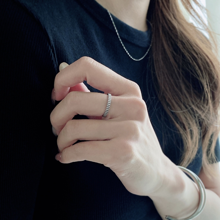 バーティカルストライプラインステンレスリング 指輪 アレルギー対応 | FACION | 詳細画像10 