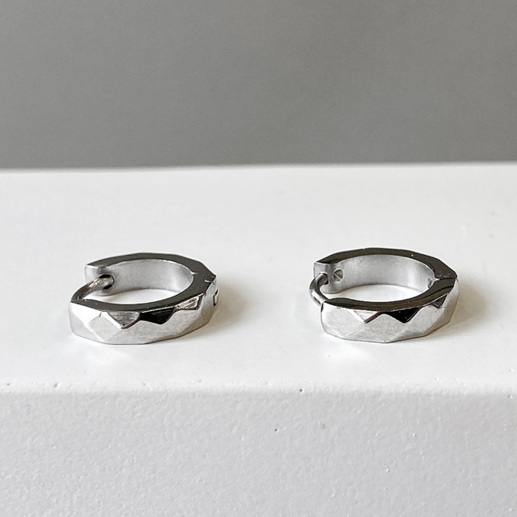 シルバー | ダイヤカットワンタッチフープピアス ステンレス アレルギー対応 | FACION