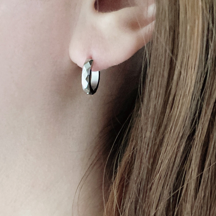 ダイヤカットワンタッチフープピアス ステンレス アレルギー対応 | FACION | 詳細画像6 