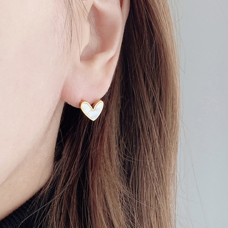 シェル風ハートステンレスピアス アレルギー対応 つけっぱなし | FACION | 詳細画像8 