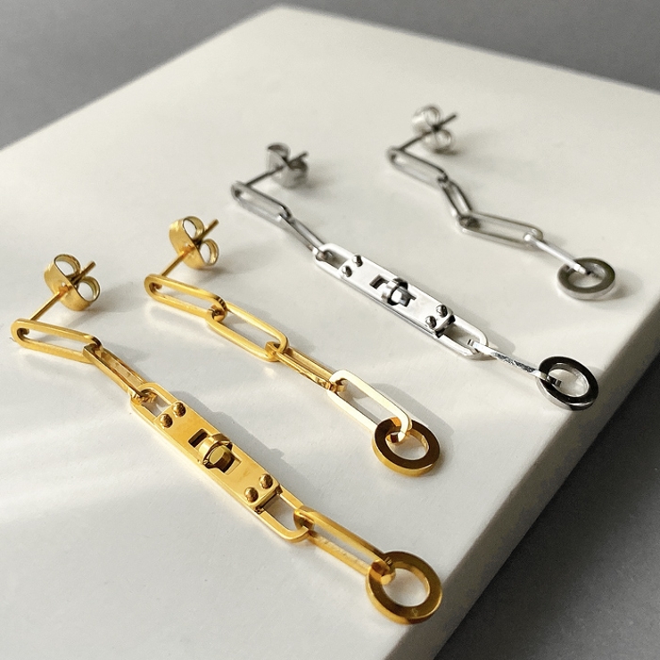 アシンメトリステンレスデザインチェーンピアス 金属アレルギー アレルギー対応 | FACION | 詳細画像4 