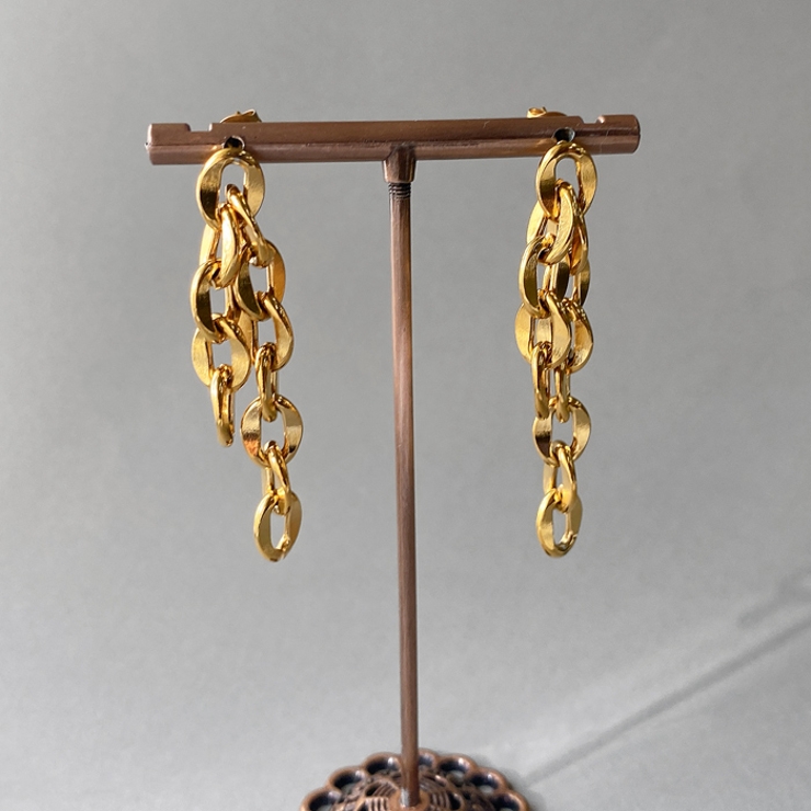 ゴールド | フリンジチェーンデザインステンレスピアス アレルギー対応 レディース | FACION