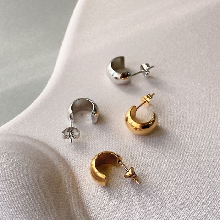 プランプステンレスロールフープピアス 金属アレルギー対応 アレルギー対応ピアス | FACION | 詳細画像3 