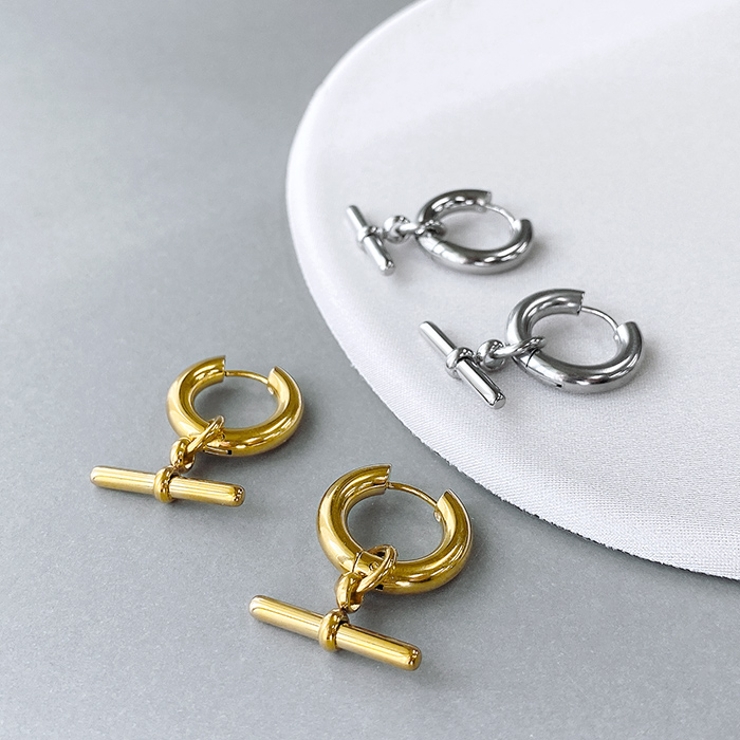 T字チャームワンタッチフープステンレスピアス アレルギー対応 つけっぱなし | FACION | 詳細画像5 