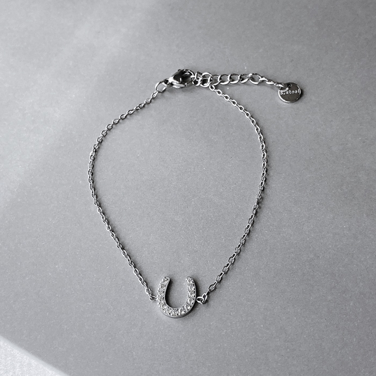 シルバー | CZ馬蹄ステンレスチェーンブレスレット ホースシュース アレルギー対応 | FACION