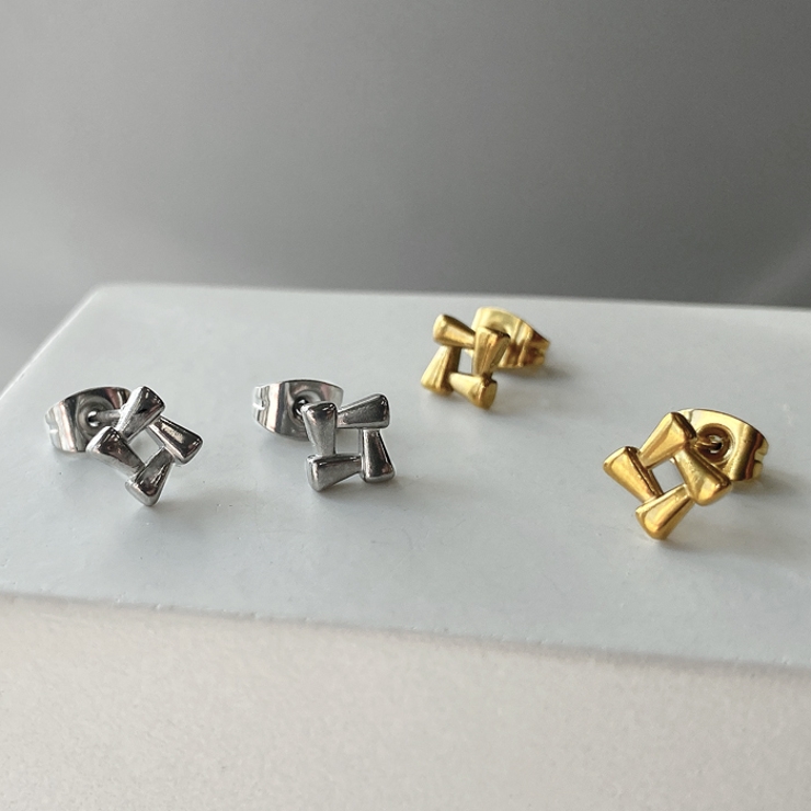 ブロックミニフラワーステンレスピアス サージカルステンレス 極小 | FACION | 詳細画像2 