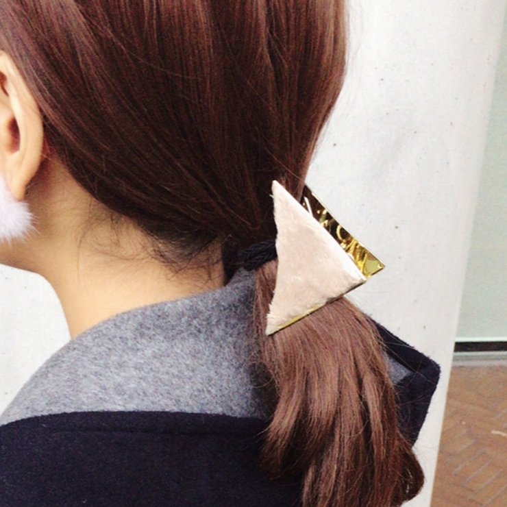 ファー三角メタルバンスクリップ ヘアクリップ フェイクファー | FACION | 詳細画像10 