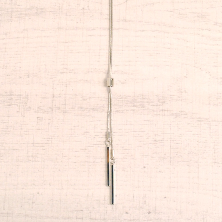 シルバー | スライド式メタルロングY字ネックレスラインシンプルロングチェーンパーティー | FACION