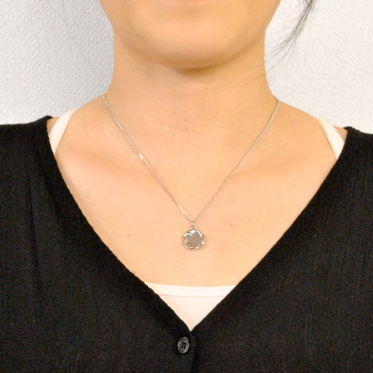 エンボスメタルネックレス コインメダルプチペン定番ペンダント人気トレンド | FACION | 詳細画像6 