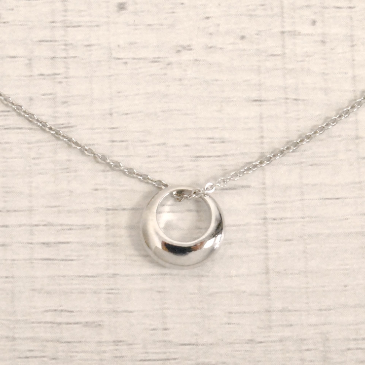 シルバー | ムーンプランプメタルネックレス プチペンダント月シンプル定番ペンダント人気トレン… | FACION