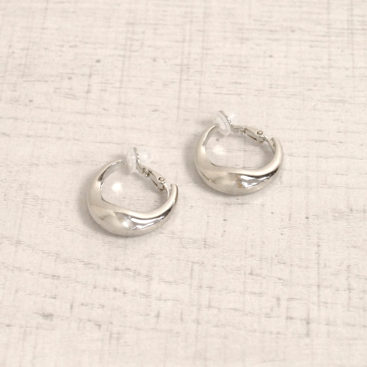 シルバー | 変形プランプメタルフープイヤリング 軟骨ピアスノンホールピアスゆがみ | FACION