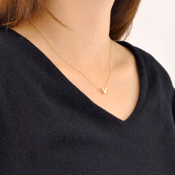 【★完売必至★】ELISABETTA FRANCHI ☆ メタルネックレス V型メタルプチネックレス 三角 V字[品番：FACA0000622]｜FACION