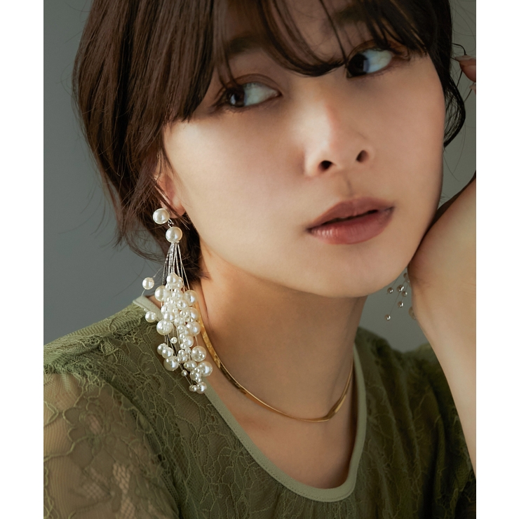 ベージュ