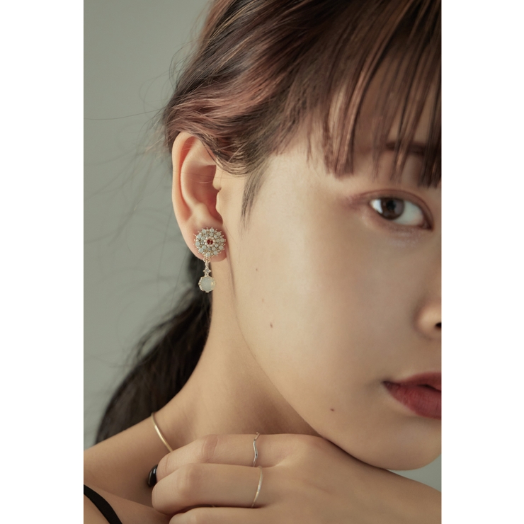 ゴールド | niana ニアナ ストーンビジューイヤリング | Fashion Letter