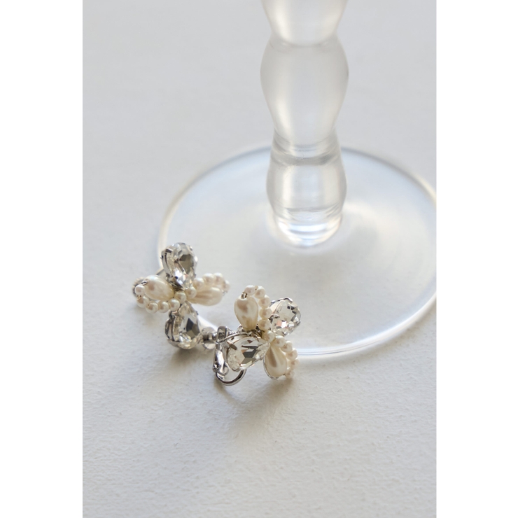 シルバー | niana ニアナ ビジューフラワーパールイヤリング | Fashion Letter
