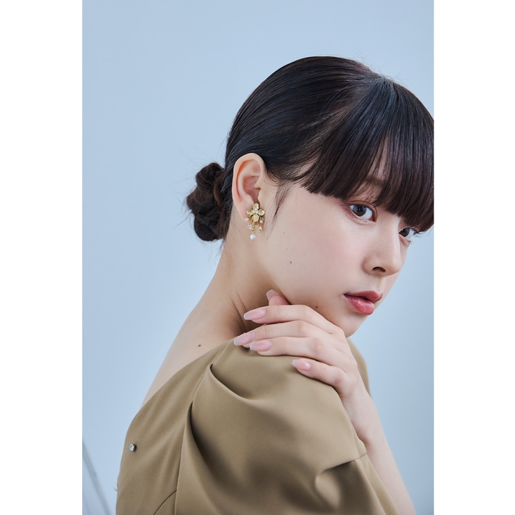 niana ニアナ メタルフラワーパールイヤリング | Fashion Letter | 詳細画像4 