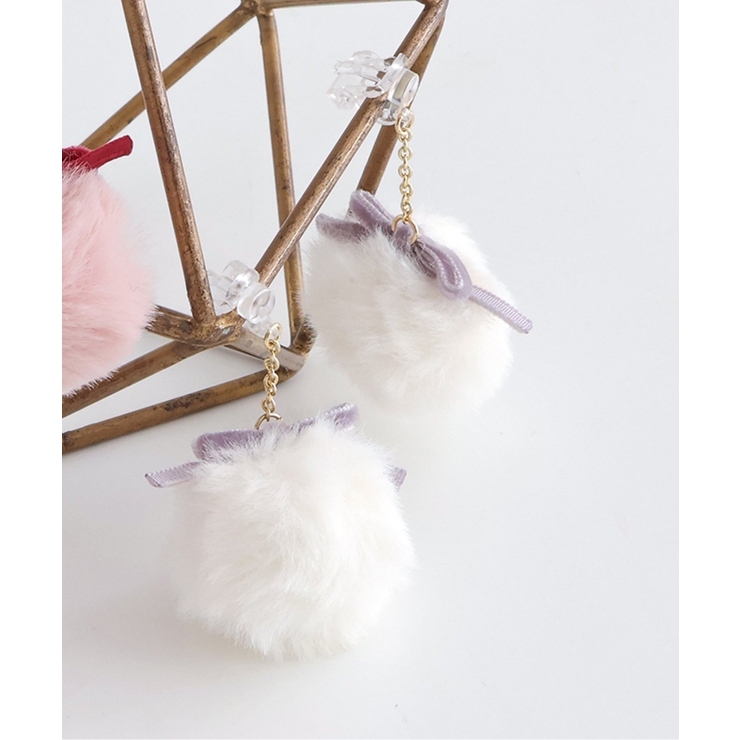 アイボリー | リボンファーイヤリング | F.O.Online Store