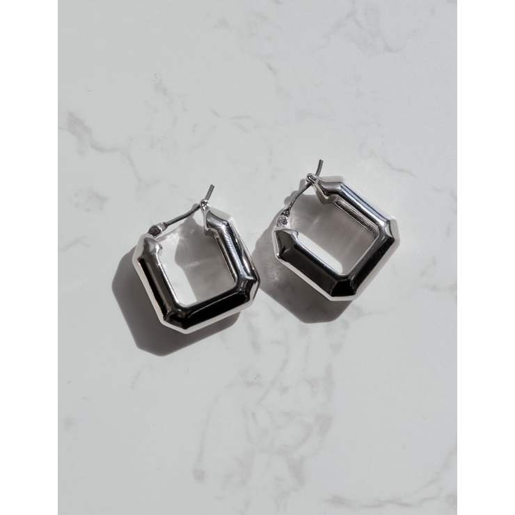 シルバー(513) | スクエアフープピアス | Re:EDIT