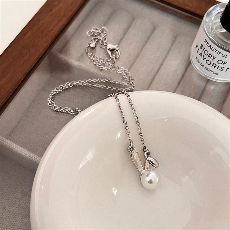 ラビットモチーフパールシルバーネックレス 10109[品番：XB000010370 
