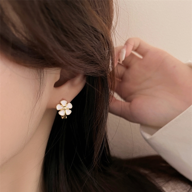 フラワーモチーフフープピアス 10181 | G&L Style | 詳細画像2 