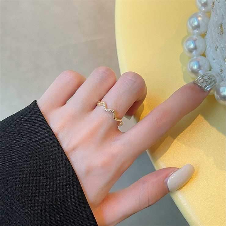 ゴールド ウェーブデザイン リング ウェーブデザイン ゴールドリング