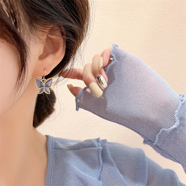 ブルー | バタフライモチーフクリアピアス 9601 | G&L Style