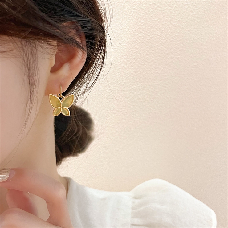イエロー | バタフライモチーフクリアピアス 9601 | G&L Style