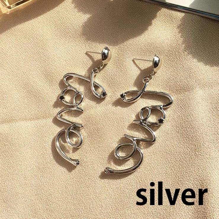 LOVE 文字 ピアス[品番：GLJA0000321]｜gulamu jewelry （グラム