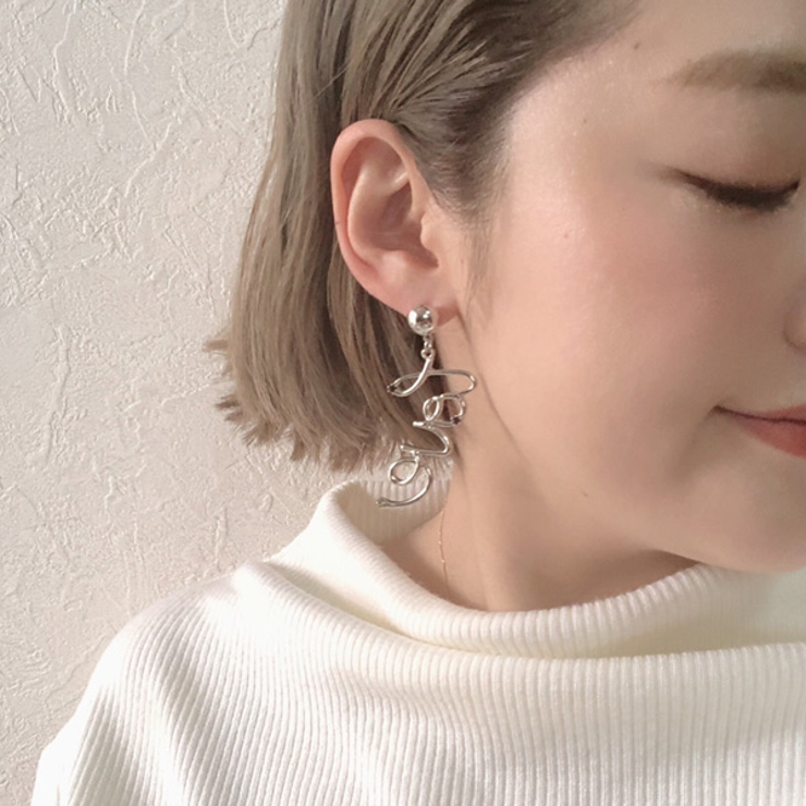 LOVE 文字 ピアス[品番：GLJA0000321]｜gulamu jewelry （グラム