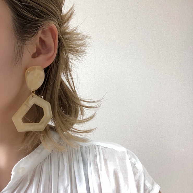 春早割 大理石風 ピアス おおぶり[品番：GLJA0000305]｜gulamu jewelry アクセサリー