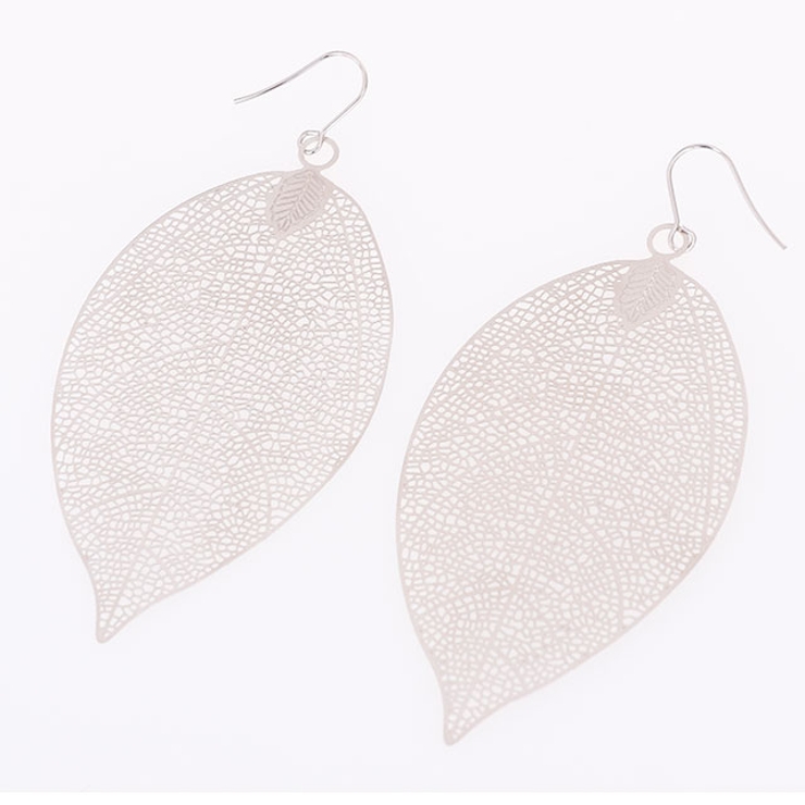 ピアス サージカルステンレス 透かしリーフプレート | ピアス専門店HOMESLICEPRODUCTIONS | 詳細画像8 