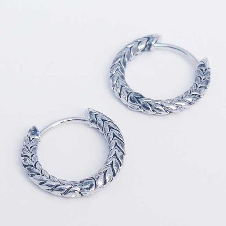 ピアス サージカルステンレス ラウンドスケール＆トライアングルスケール | ピアス専門店HOMESLICEPRODUCTIONS | 詳細画像4 