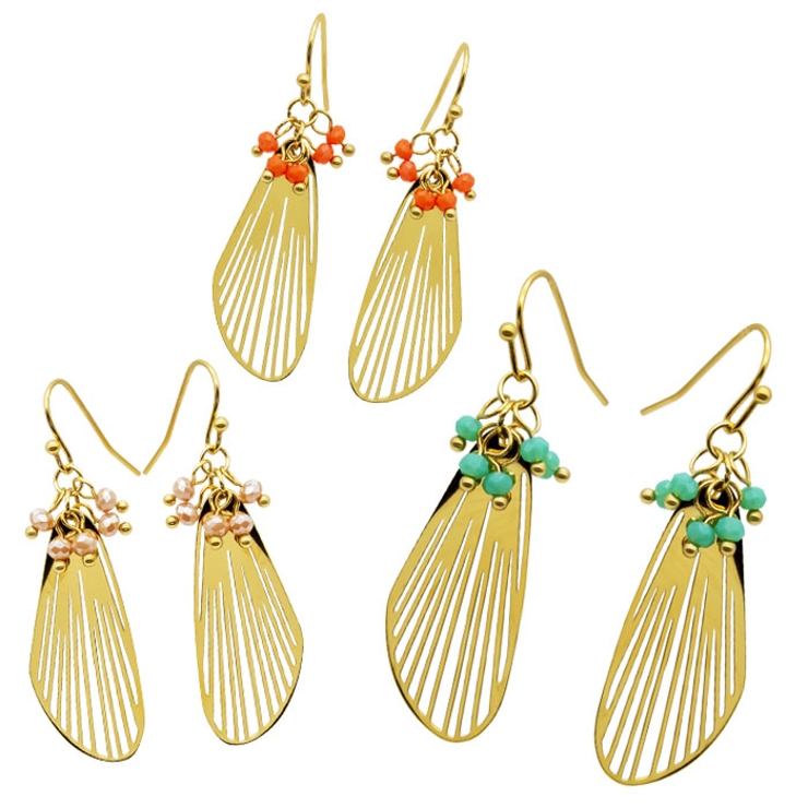 フックピアス サージカルステンレス 羽 | ピアス専門店HOMESLICEPRODUCTIONS | 詳細画像1 