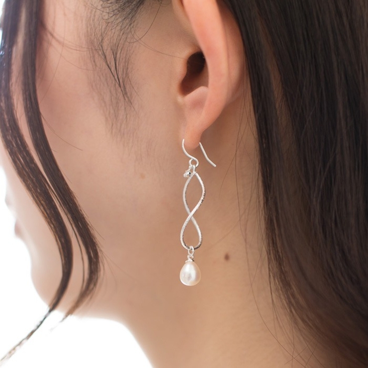 ピアス サージカルステンレス ティアドロップ淡水パール＆ウォープデザインフレーム | ピアス専門店HOMESLICEPRODUCTIONS | 詳細画像3 