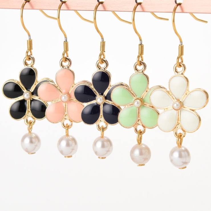 ピアス サージカルステンレス フラワー＆パール 1ペア レディース 両耳用 | ピアス専門店HOMESLICEPRODUCTIONS | 詳細画像1 