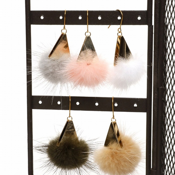 ピアス サージカルステンレス トライアングルプレート＆ファーチャーム | ピアス専門店HOMESLICEPRODUCTIONS | 詳細画像4 