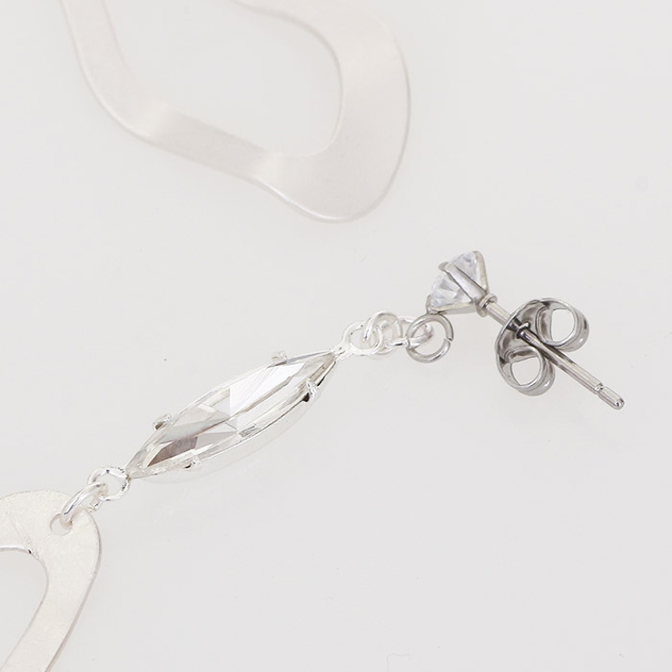 ピアス サージカルステンレス 変形サークルフレーム＆ジュエル | ピアス専門店HOMESLICEPRODUCTIONS | 詳細画像6 