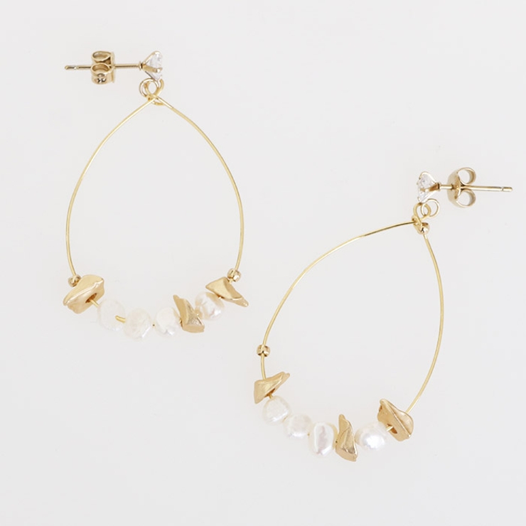 ピアス サージカルステンレス 淡水パール×ティアドロップフープ | ピアス専門店HOMESLICEPRODUCTIONS | 詳細画像2 