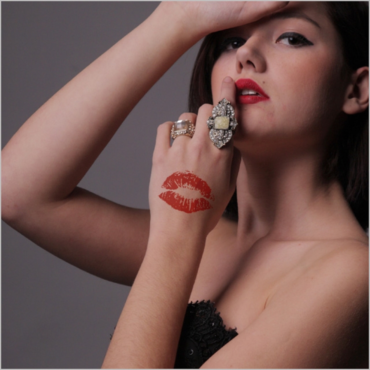 タトゥーシール 2枚セット キスマークリップ唇 | ピアス専門店HOMESLICEPRODUCTIONS | 詳細画像3 