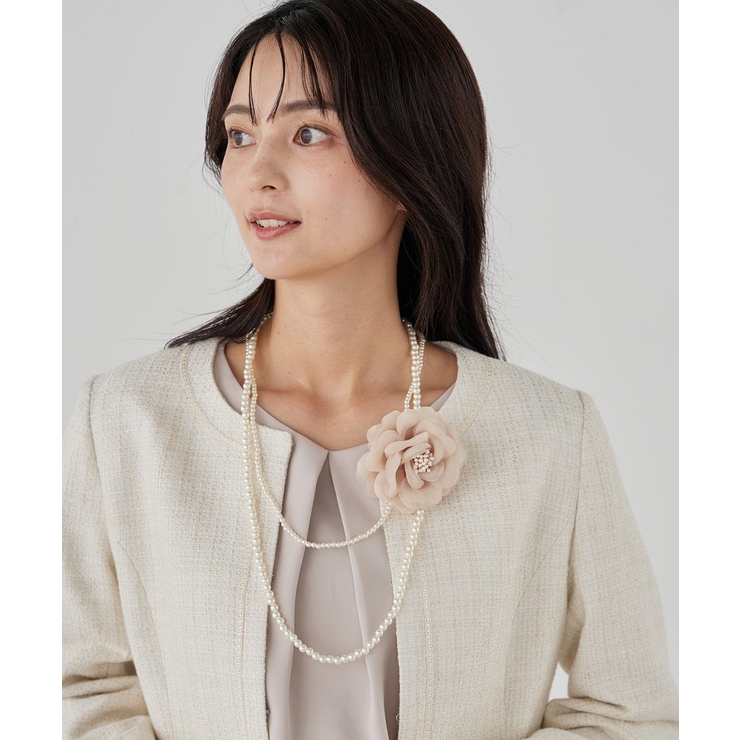 ベージュ | コサージュ付き二連ネックレス | a.v.v【WOMEN】