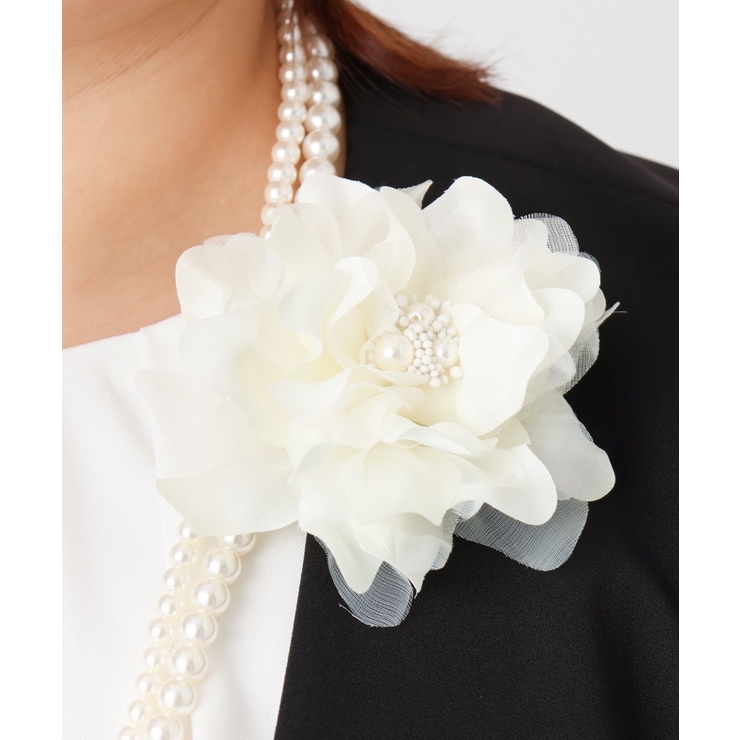 アイボリー | 2連パールネックレス×フラワーコサージュ | eur3